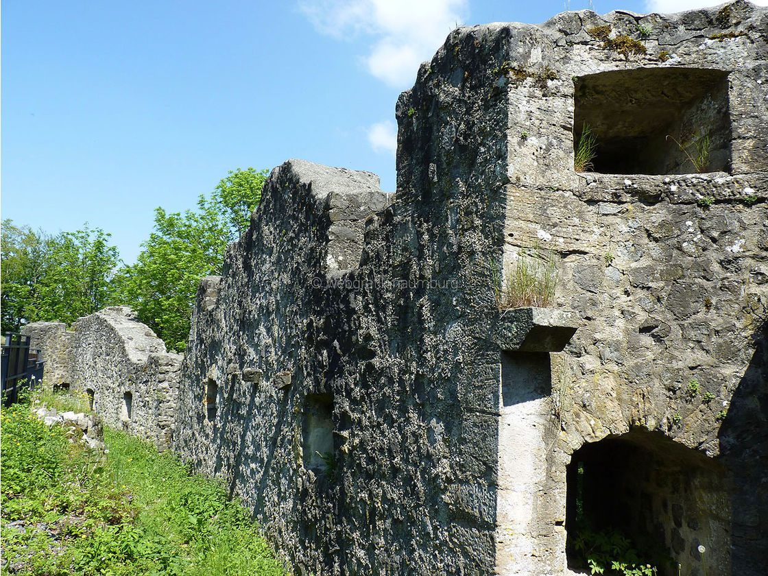 Die Weidelsburg bei Naumburg (Foto: Karl-Franz Thiede)